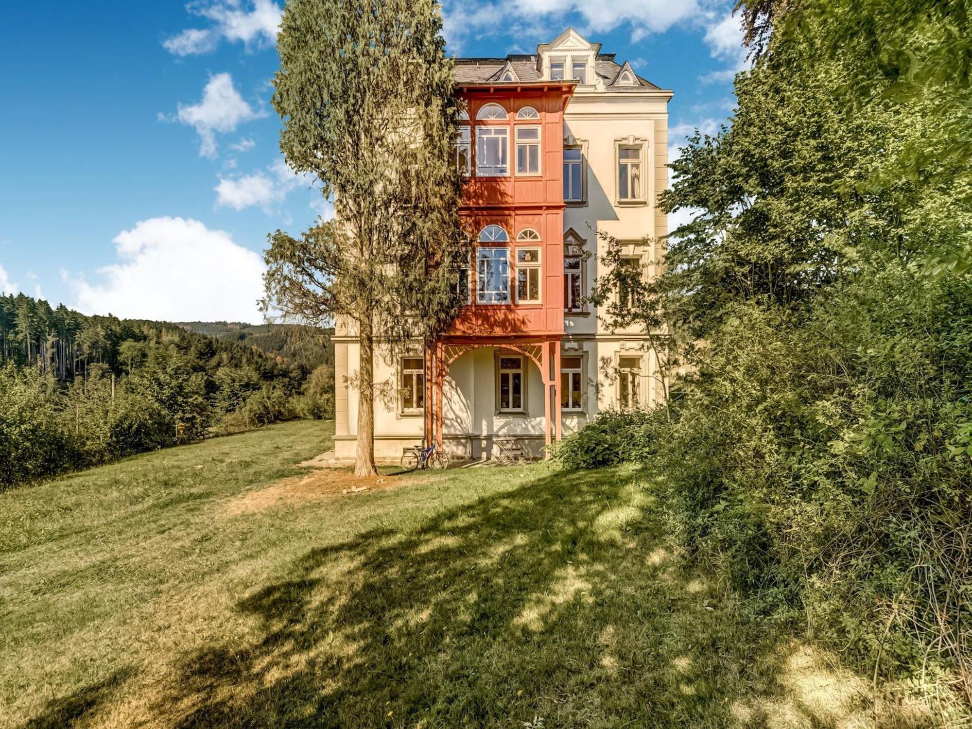 Alluring Villa In Grunhainichen Borstendorf With Garden Leubsdorf ภายนอก รูปภาพ